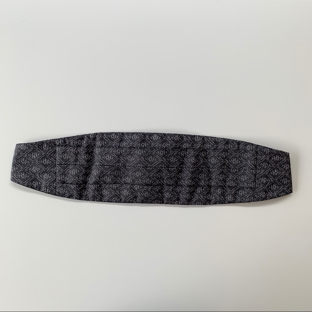 Valentino Gray Pattern Mens Cummerbund - Picture 3 of 6